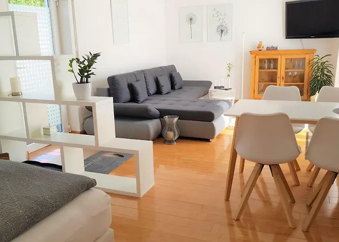 Apartment Am Paradies - 10 Minuten Fussweg Zur Innenstadt